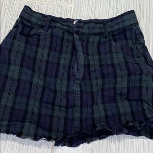 Brandy Melville green and navy plaid skirt